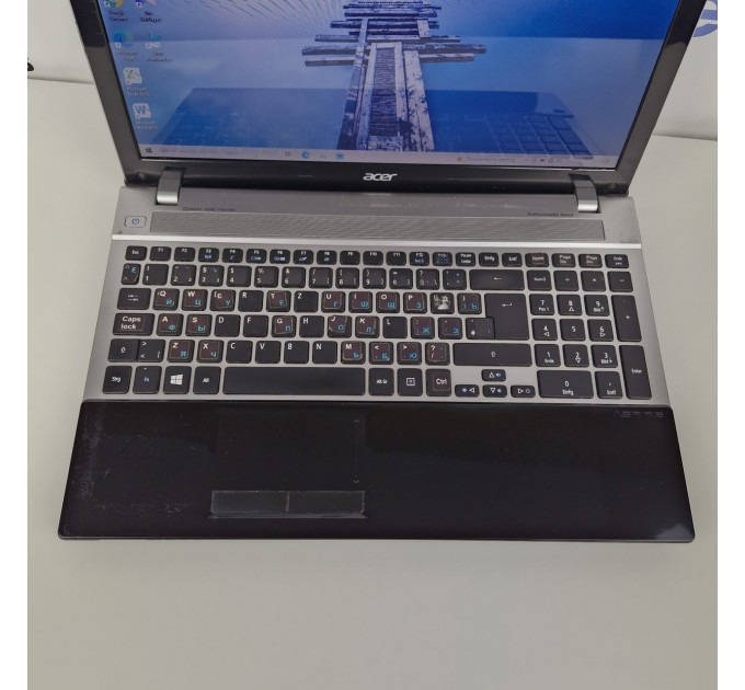 Acer V3-571G